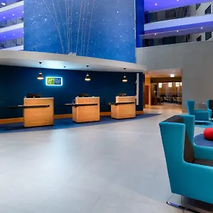 Express - London Heathrow T4 By Ihg Хитроу